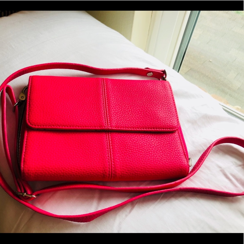 Thirty-One Tons of Funds convertible clutch